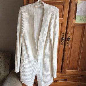 L.L.Bean White Cotton Cardigan with side pockets